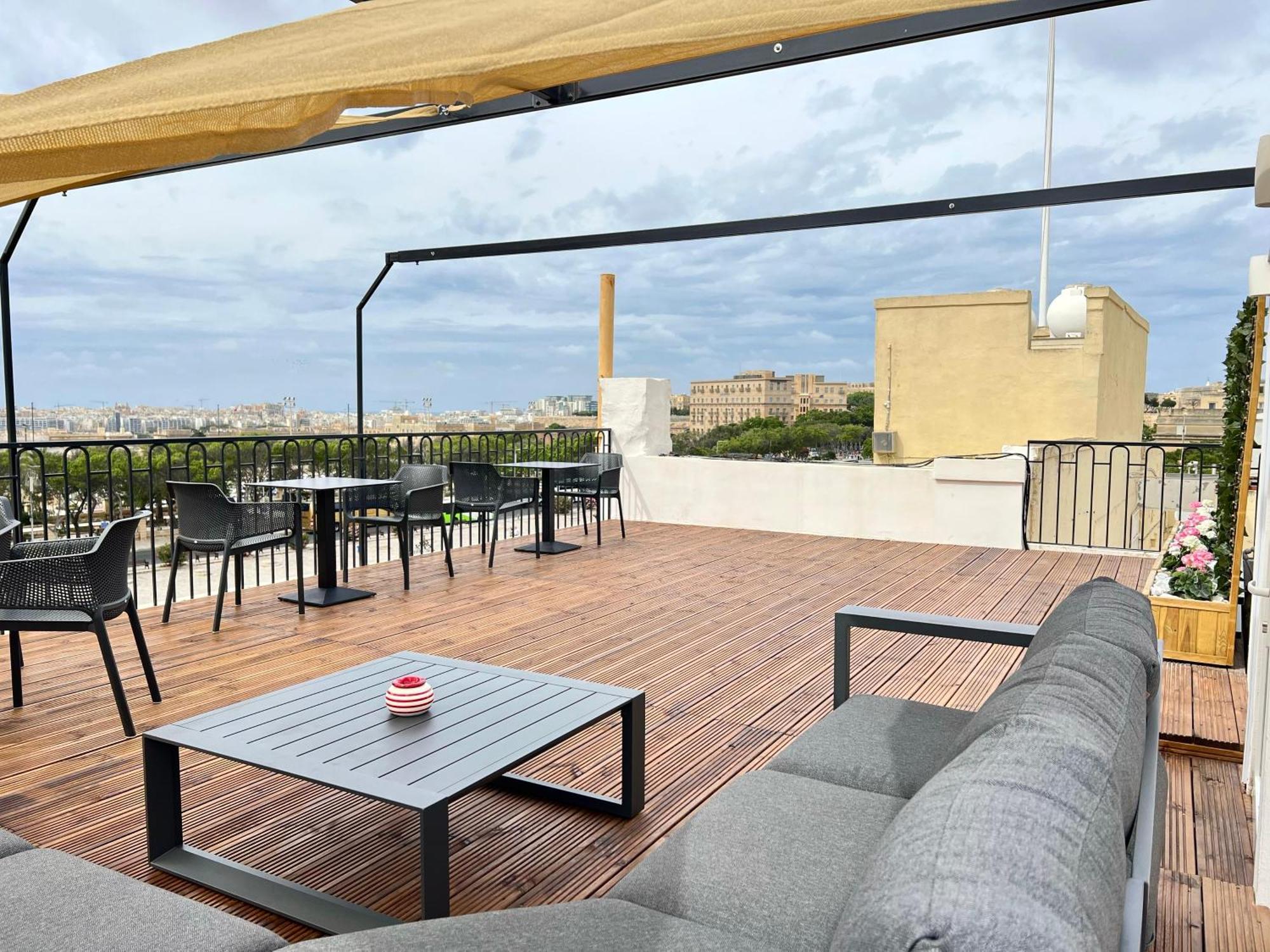 Florette Suite 1Br With Stunning Lounge Terrace By Arcobnb Il-Furjana Ngoại thất bức ảnh