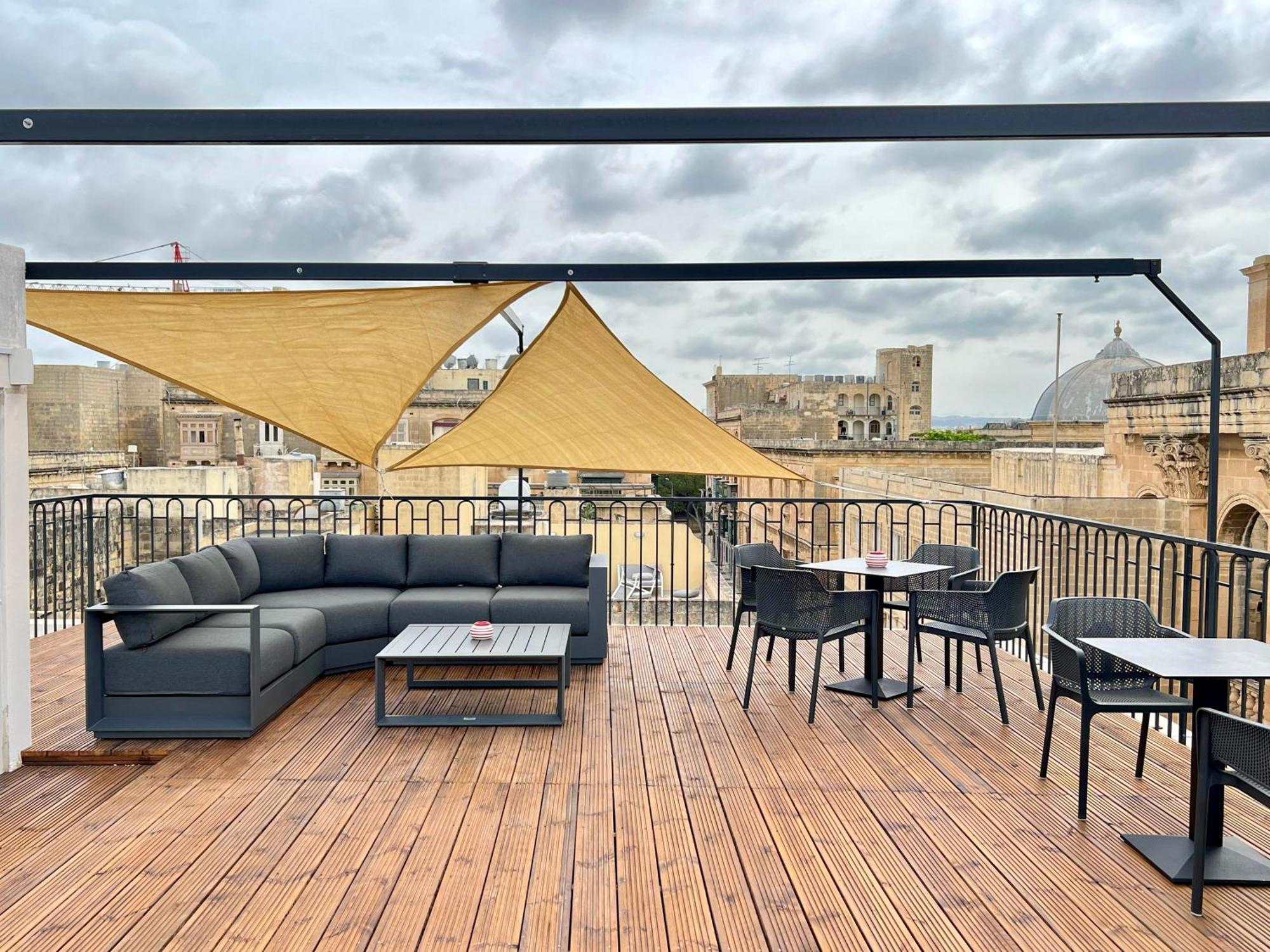 Florette Suite 1Br With Stunning Lounge Terrace By Arcobnb Il-Furjana Ngoại thất bức ảnh